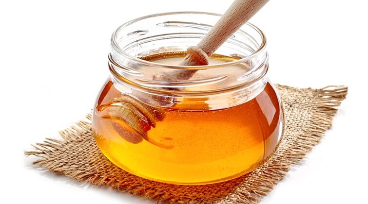 Mierea este un produs util folosit pentru a prepara remedii pentru prostatită. 